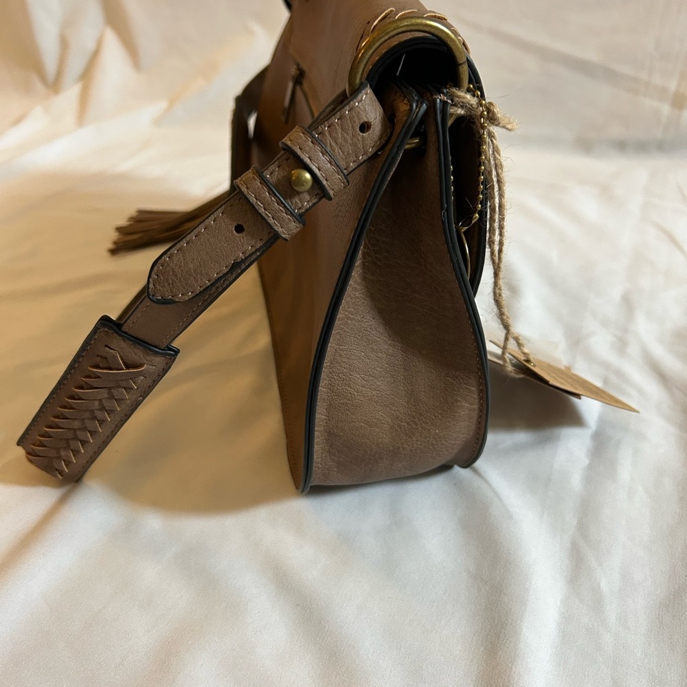 Ampere Vegan Leather Shoulder Bag - Picture 5 of 12